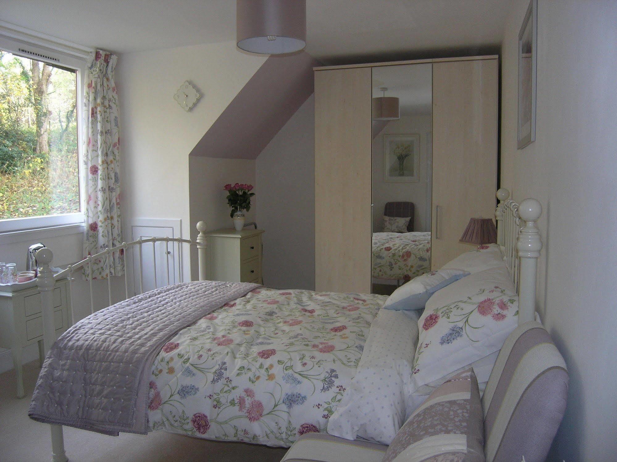 Whistlers Dell B&B Rhu Екстер'єр фото