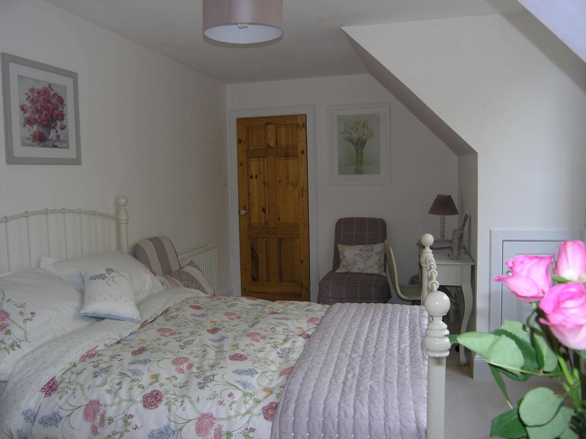 Whistlers Dell B&B Rhu Екстер'єр фото