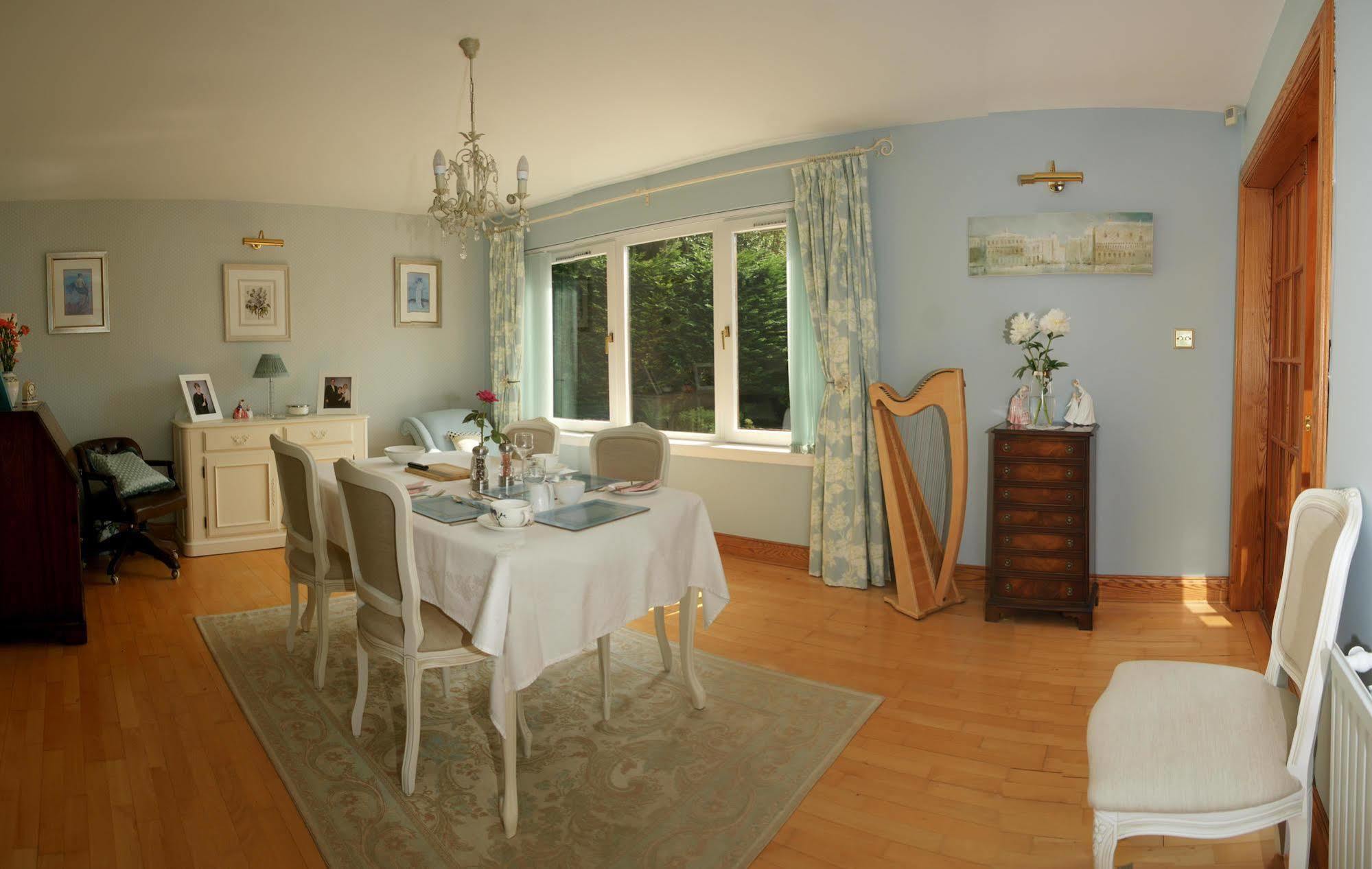 Whistlers Dell B&B Rhu Екстер'єр фото